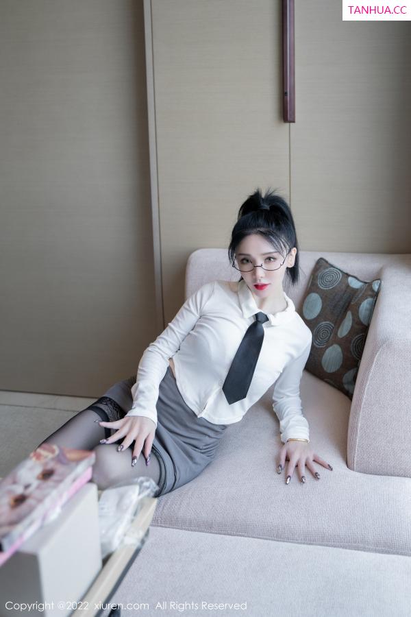 潘娇娇 潘娇娇 [XiuRen]高清写真图 2022.11.15 No.5856 潘娇娇 黑丝美臀第14张图片